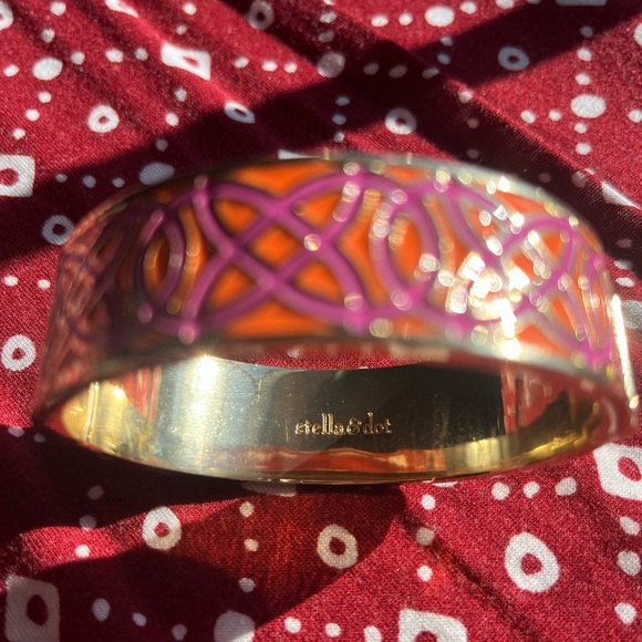 LIKE NEW Stella & Dot Eleanor Pink and Orange Bangle Bracelet - Picture 3 of 4